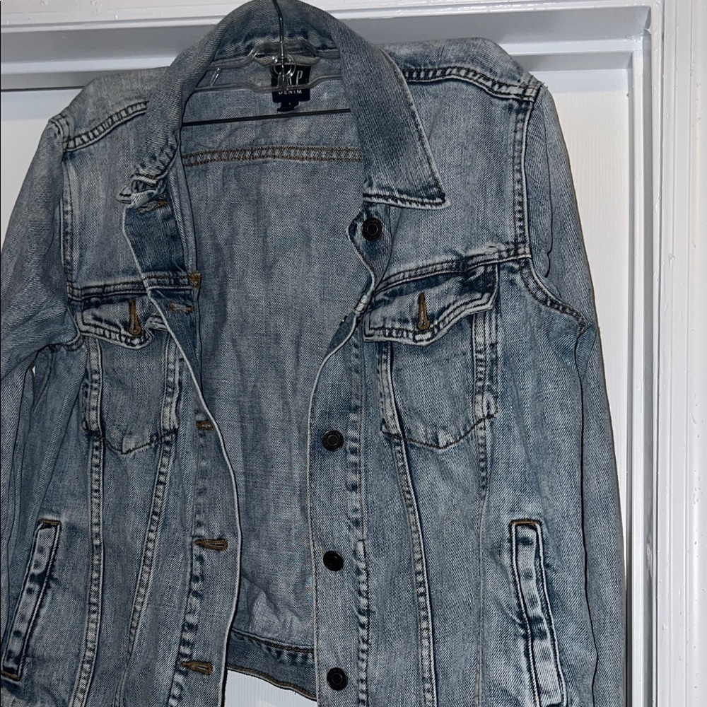 GAP Faded Blue Denim Jacket - Picture 2 of 5